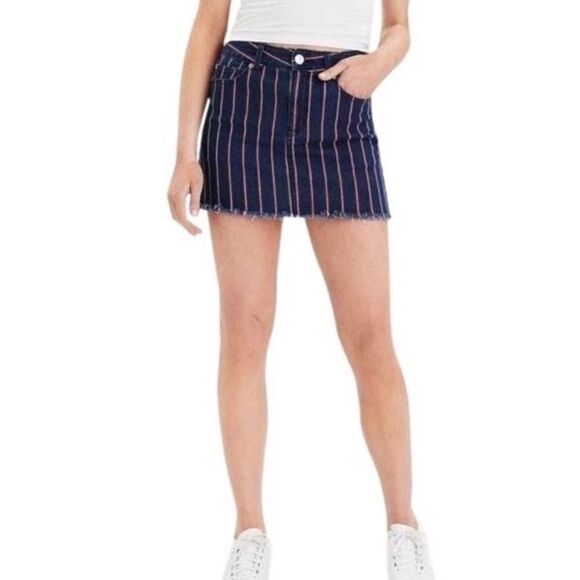 A&E Super Stretch Red & White Striped Frayed Mini Skirt 0 - Picture 8 of 9
